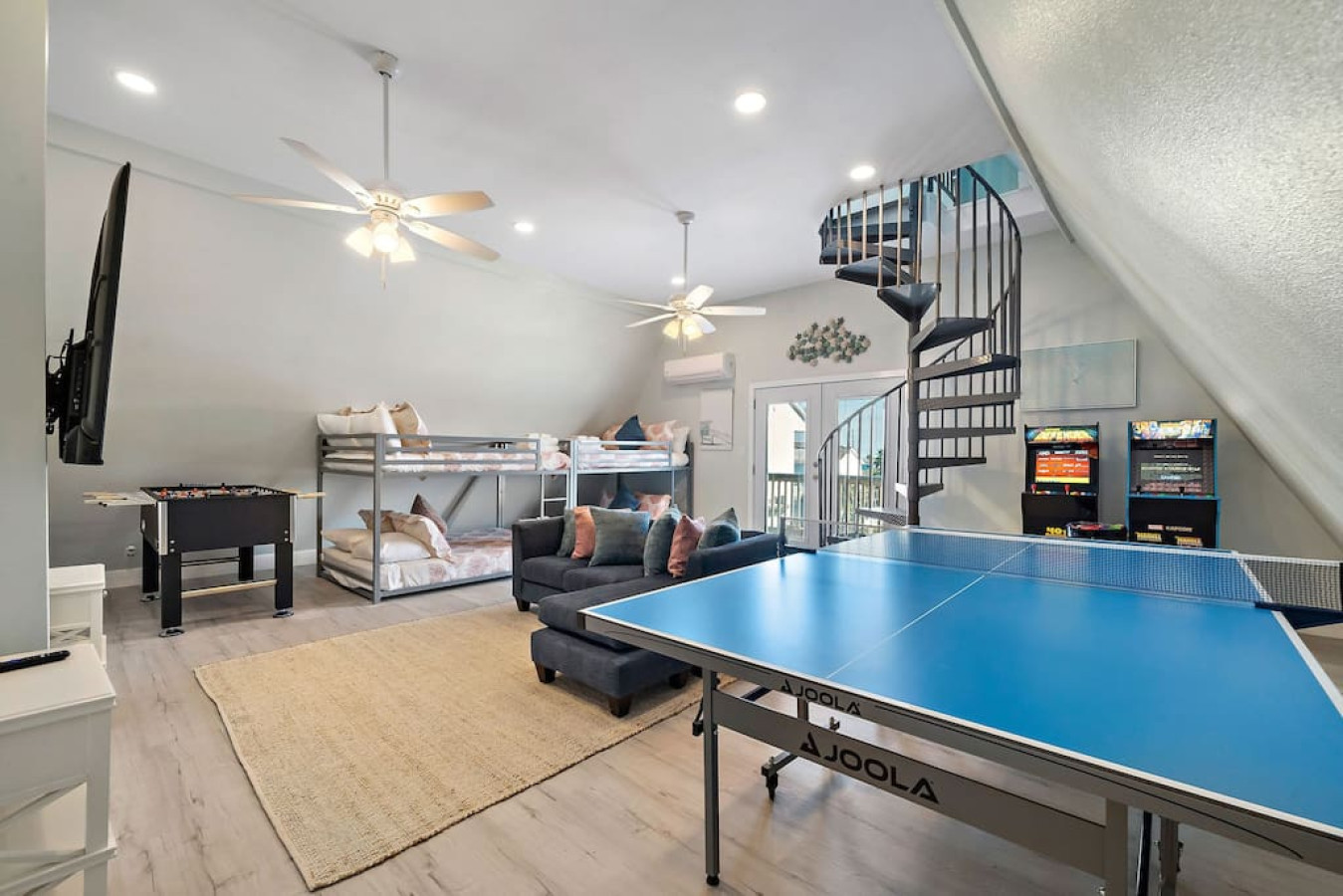 Enjoy this game room with a variety of games