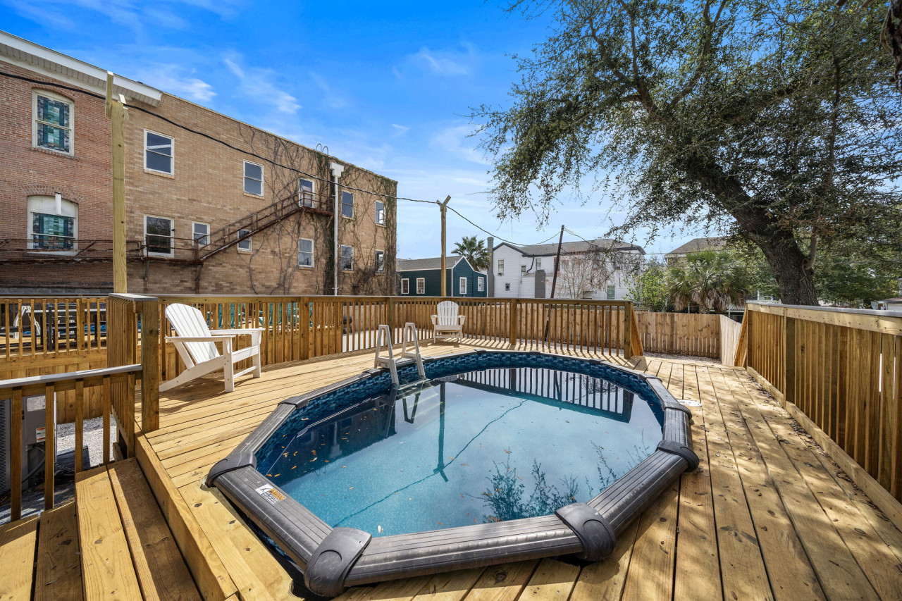 Another angle of the pool