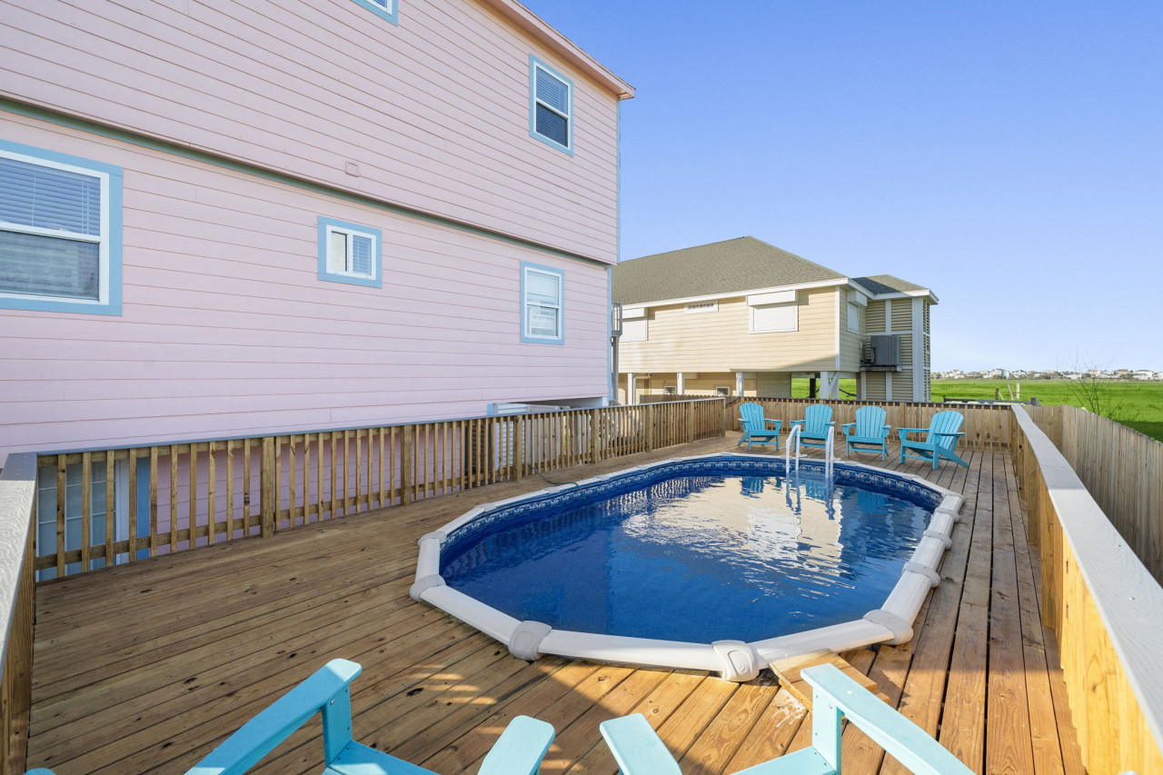 Make a splash in your private pool