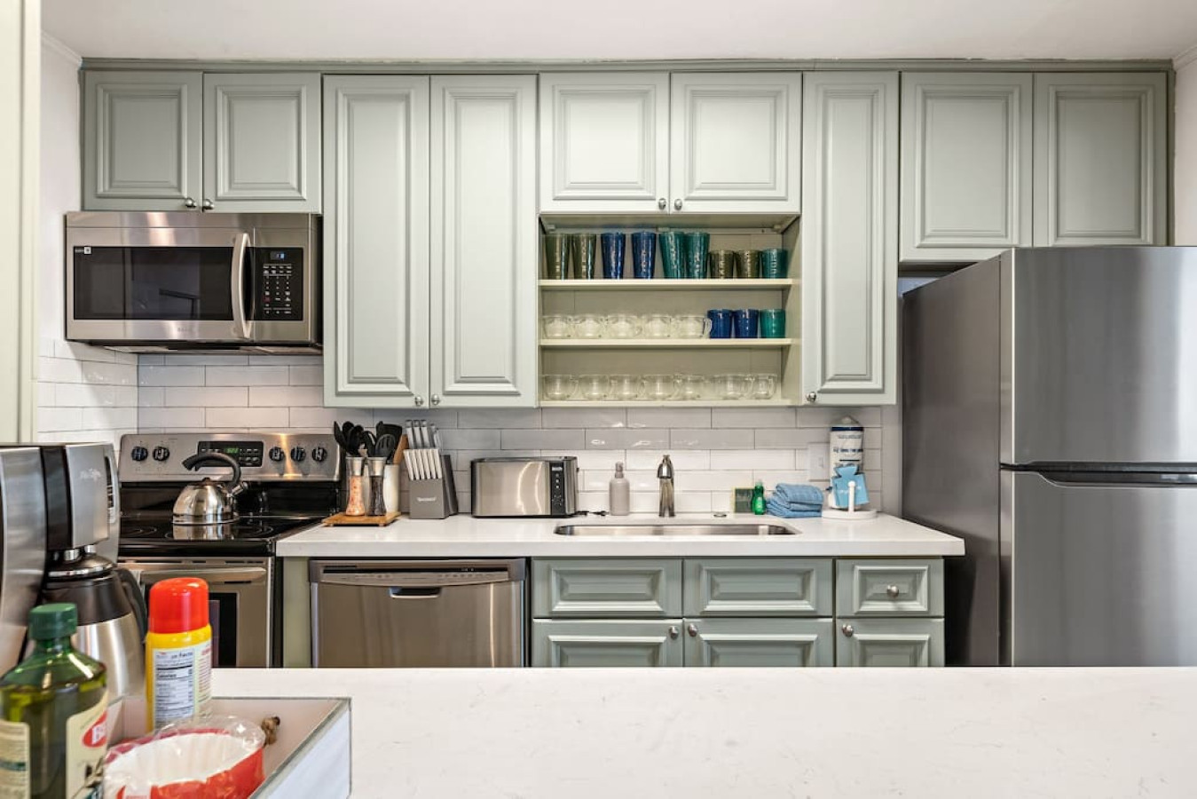 A kitchen perfect for preparing meals for the family!