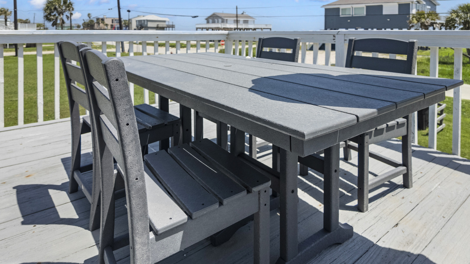 Perfect spot for meals, drinks, and good company