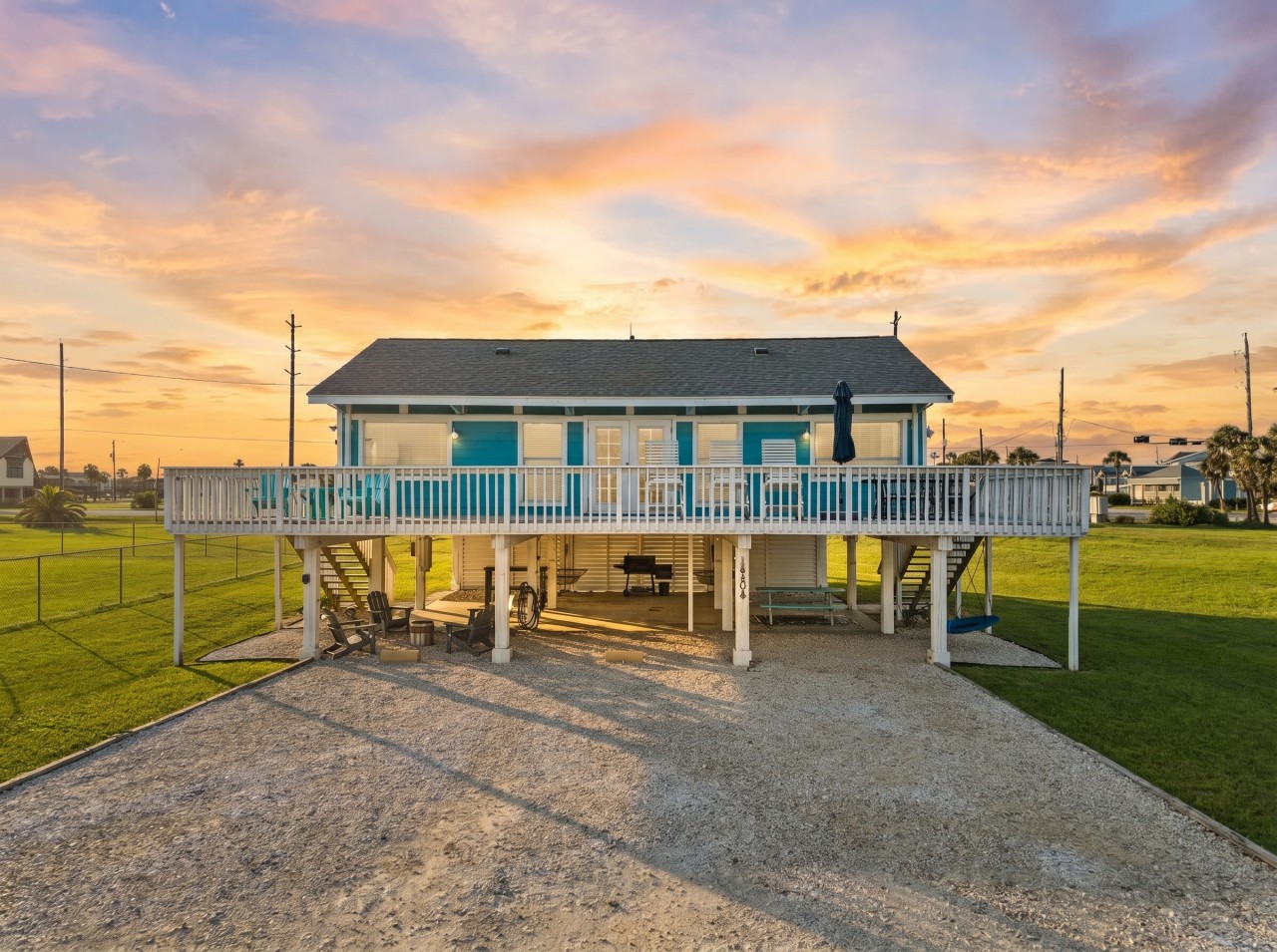 Large deck perfect for relaxing and enjoying the view