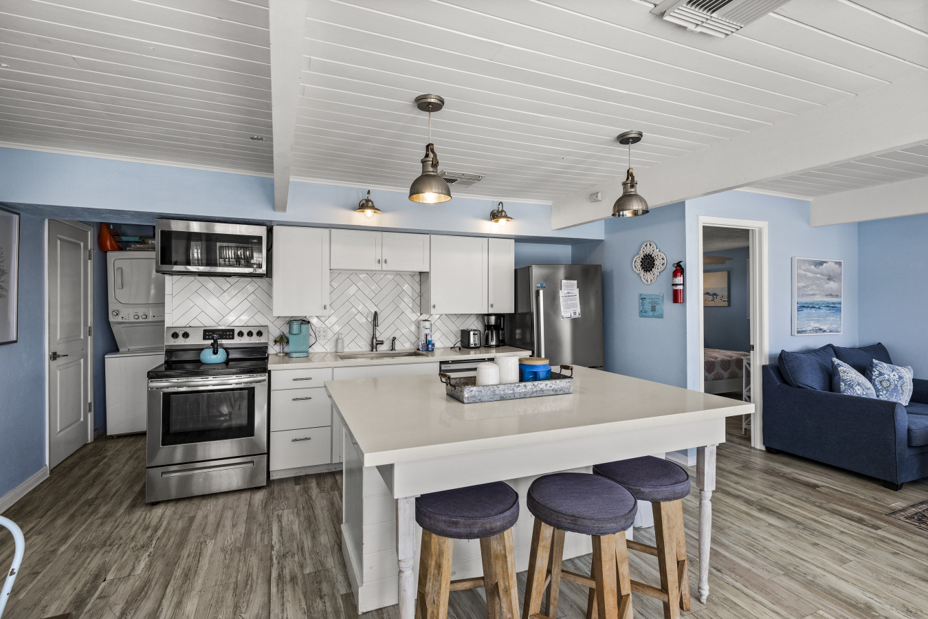 Plenty of room to cook, dine, and unwind all in one place