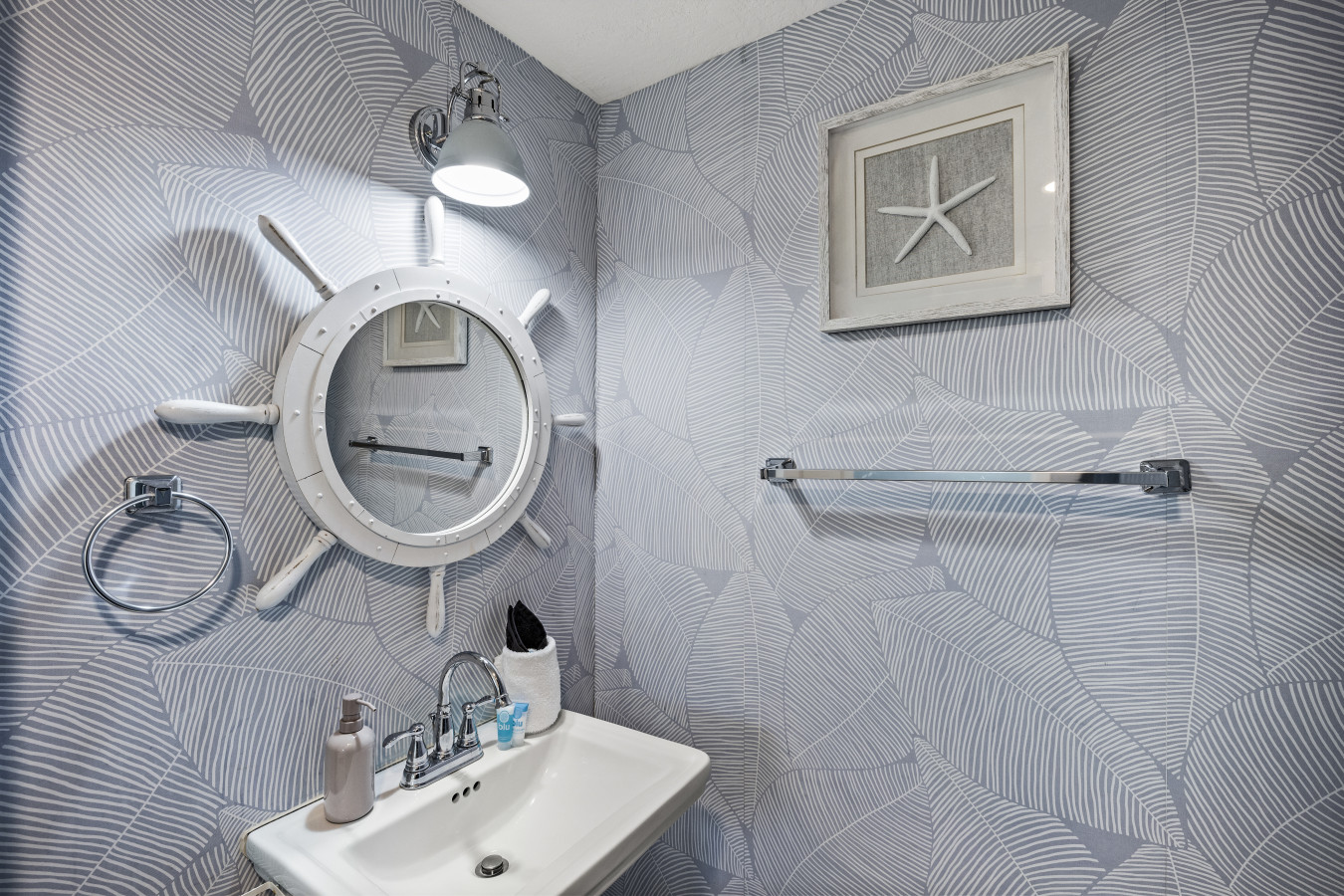 Chic and functional with a touch of the sea