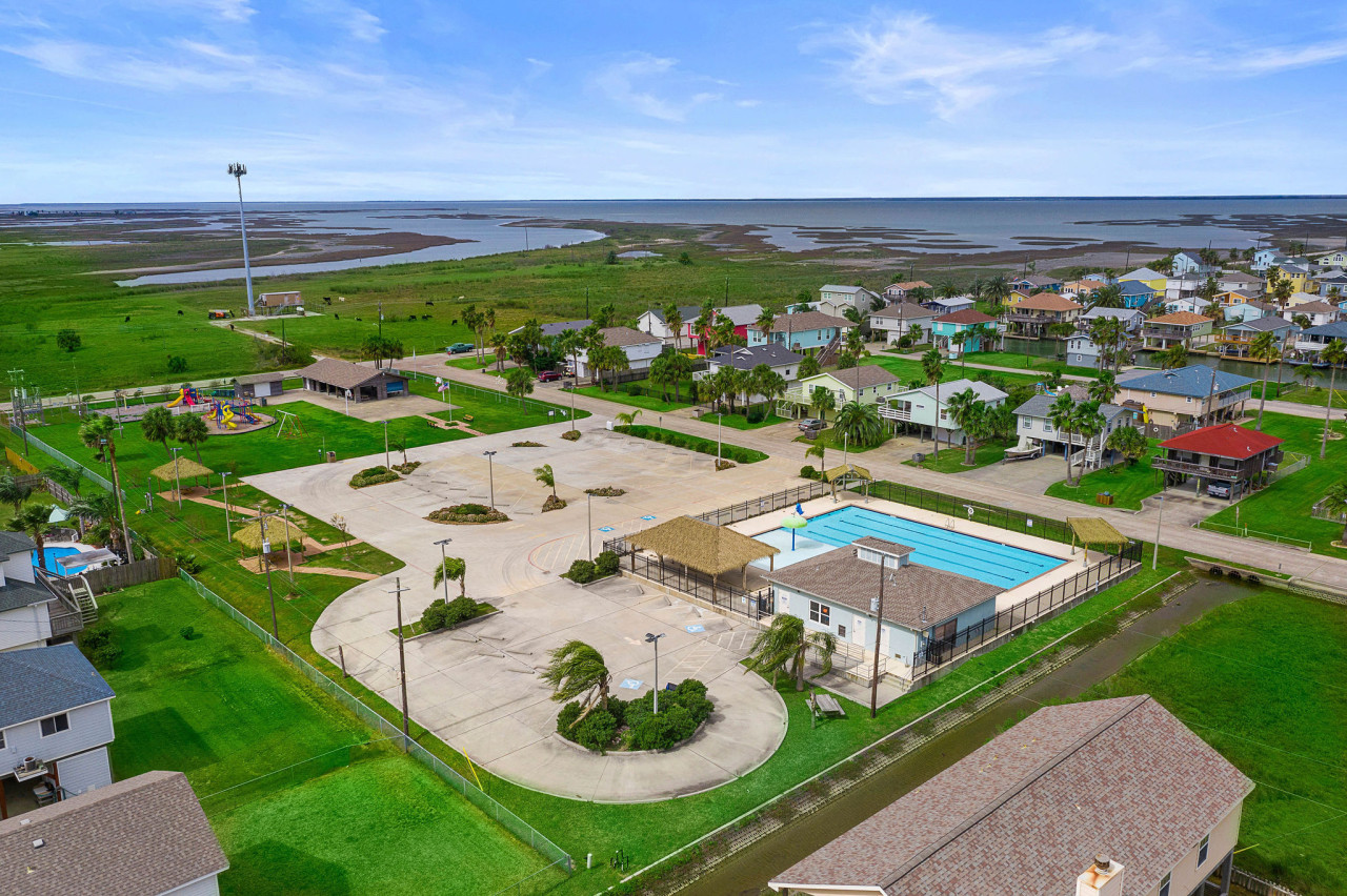 Dive into summer with access (for a fee) to the stunning Jamaica Beach Community Pool