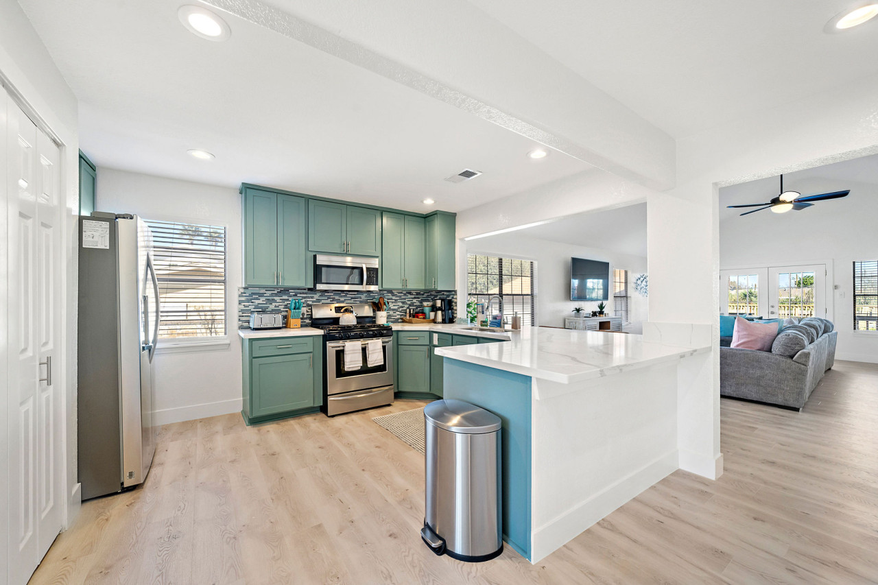 A kitchen perfect for preparing meals for the family!