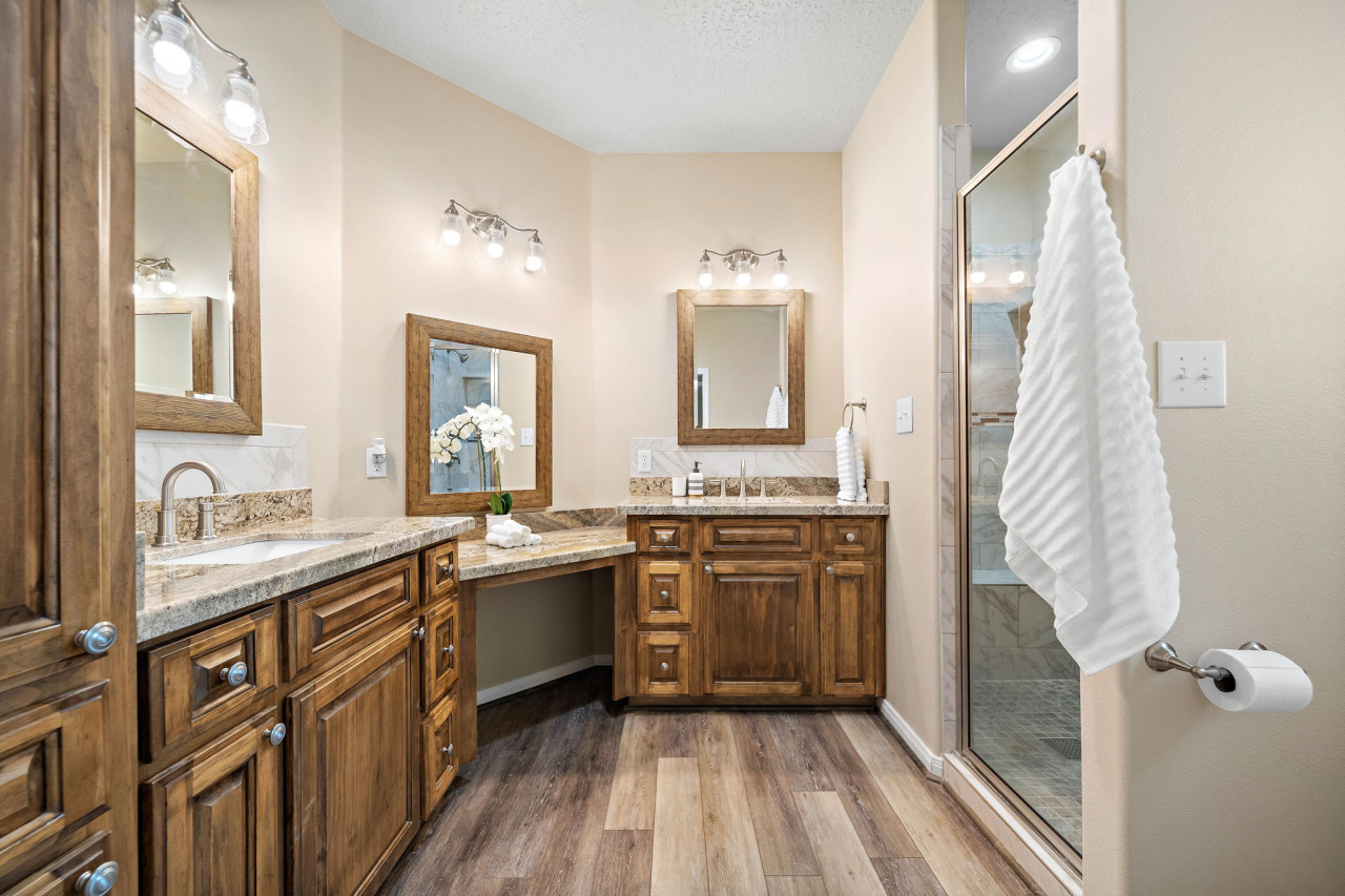 This bathroom is connected to a single bedroom