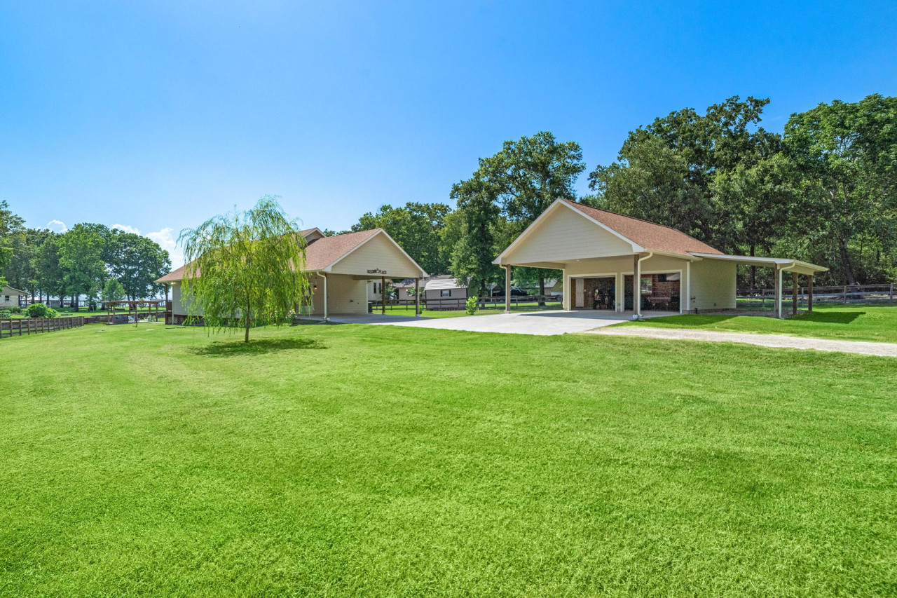 Nestled in a quiet neighborhood. Live like a local!