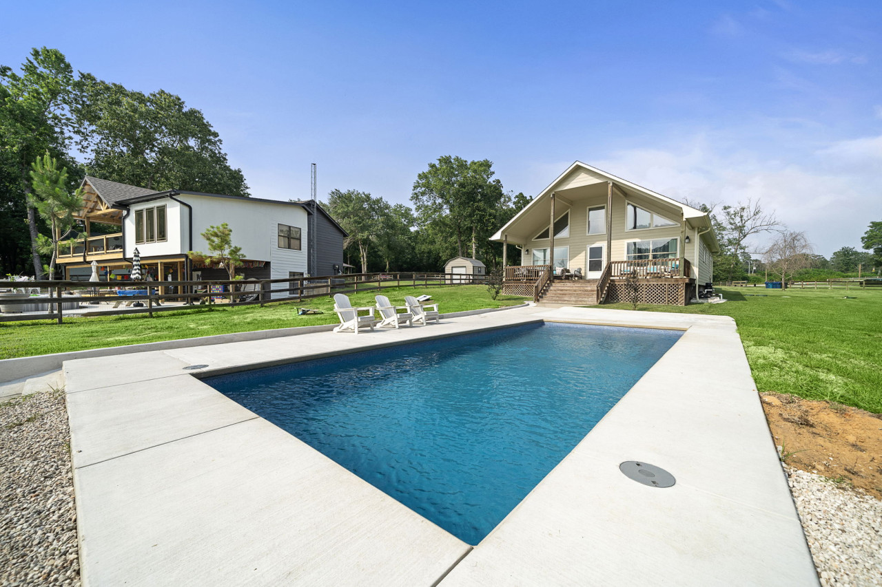 Livingston Landing, a 4-bedroom BeachBox rental in Livingston, TX