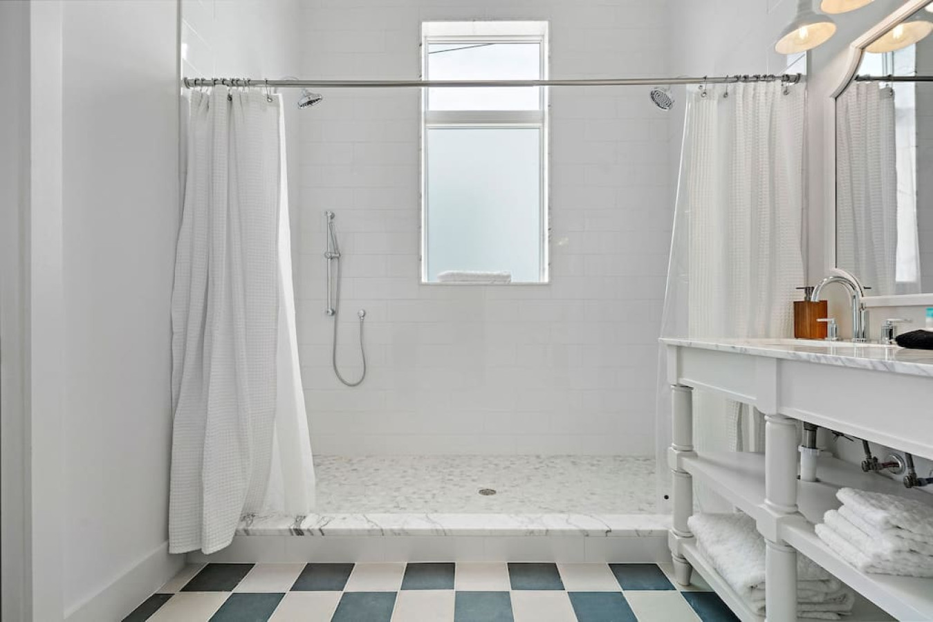 Another angle of the bathroom