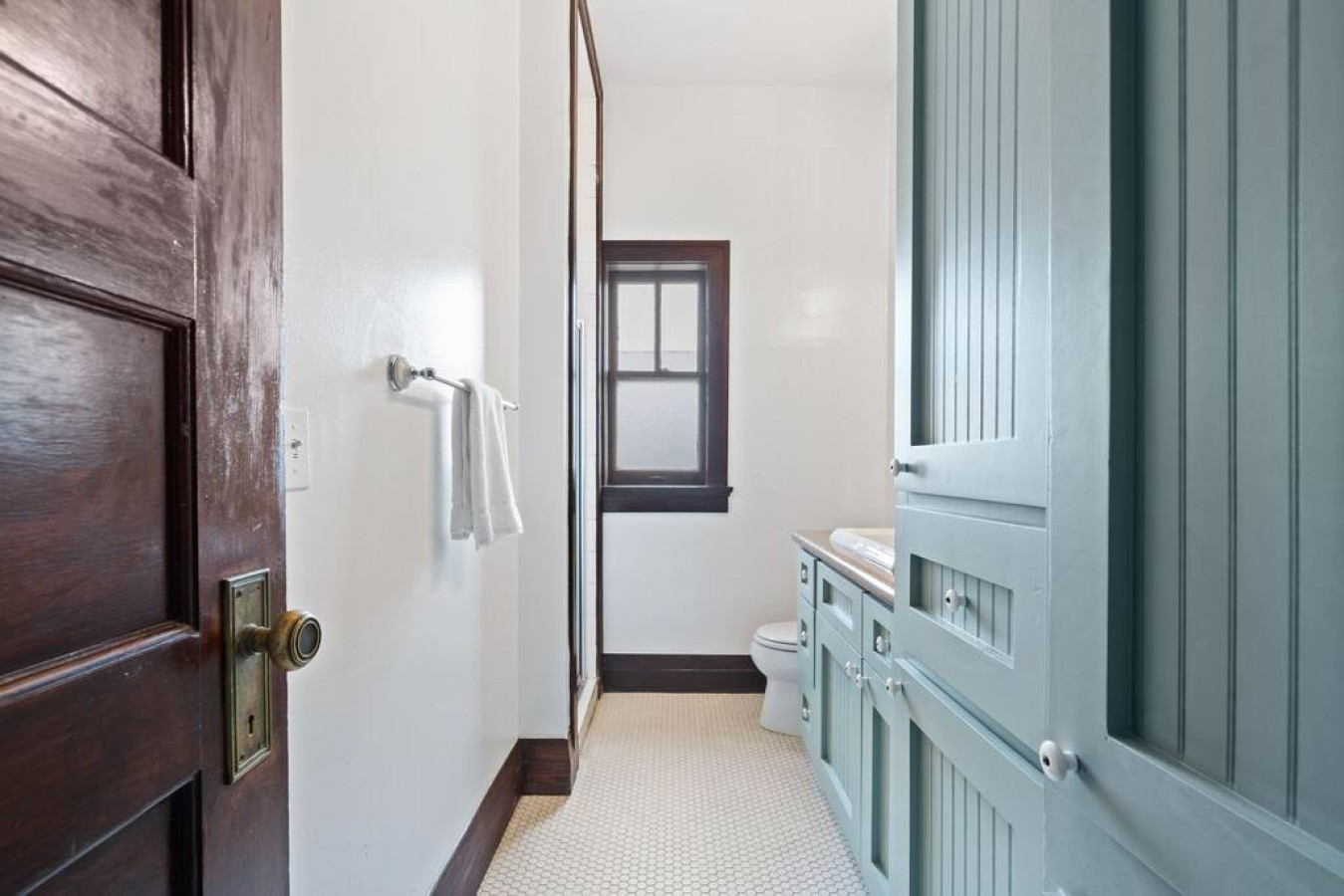 Feel pampered in this beautiful bathroom