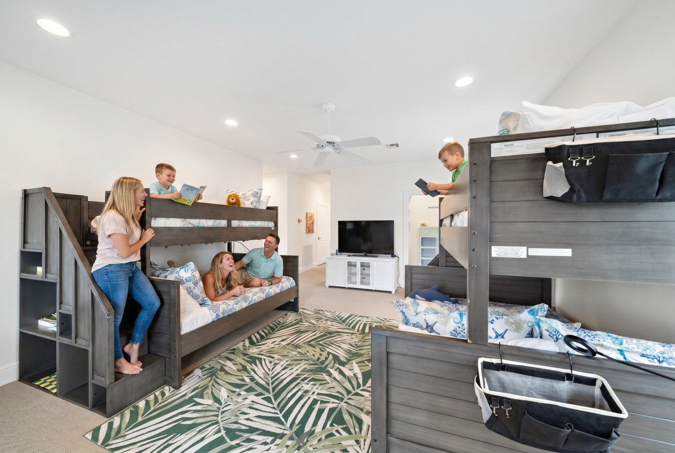 Another view of the bunk room