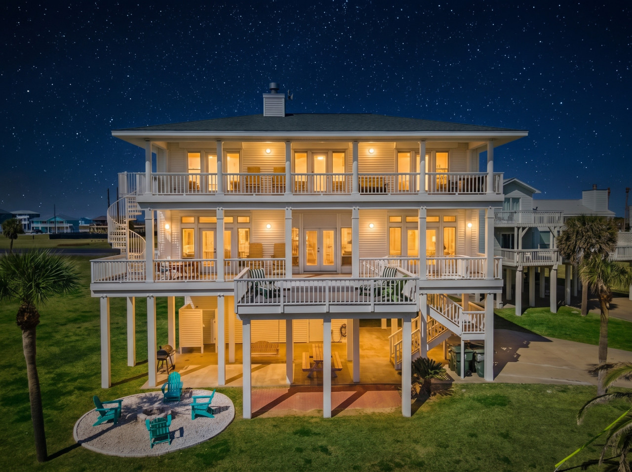 Exterior elegance in every detail: Discover the artistry of our home's design
