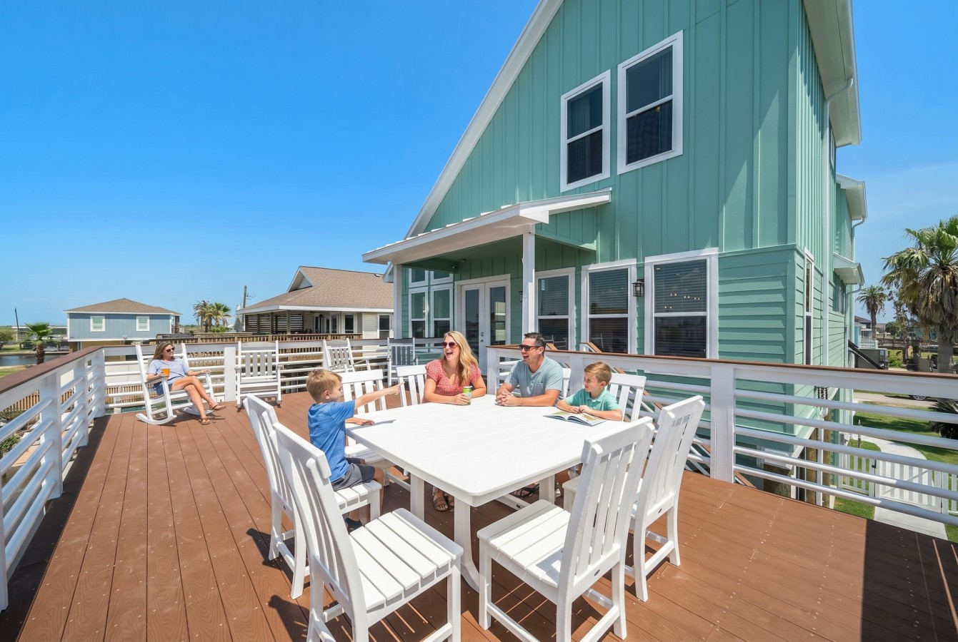Unwind and dine al fresco on the sunny patio