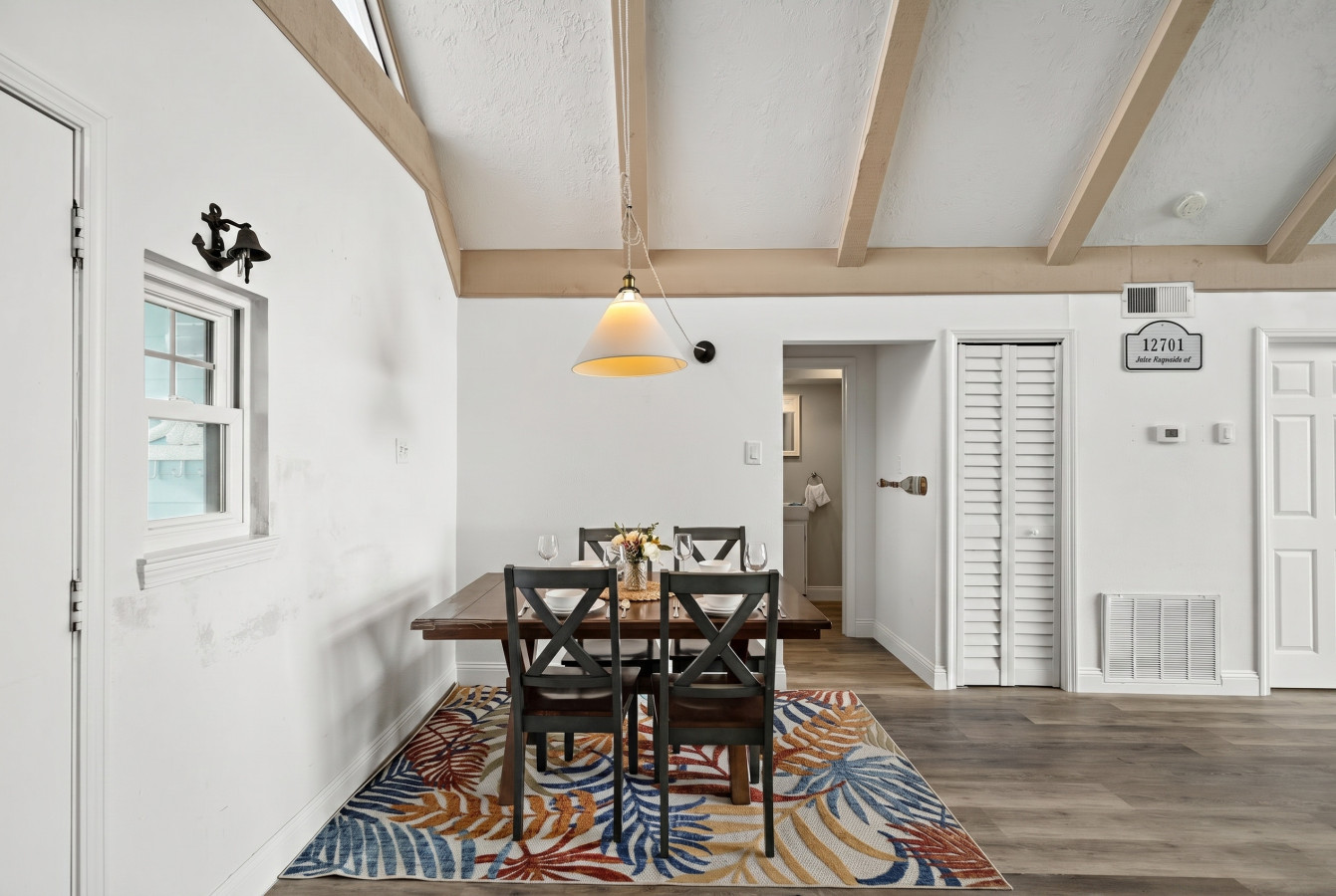 Create lasting memories around the dining table