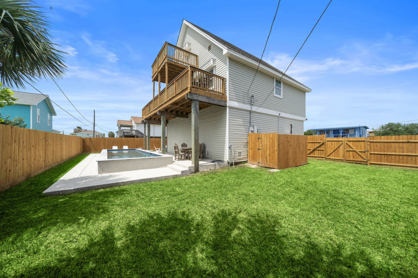 Enjoy laughter & games in this expansive yard