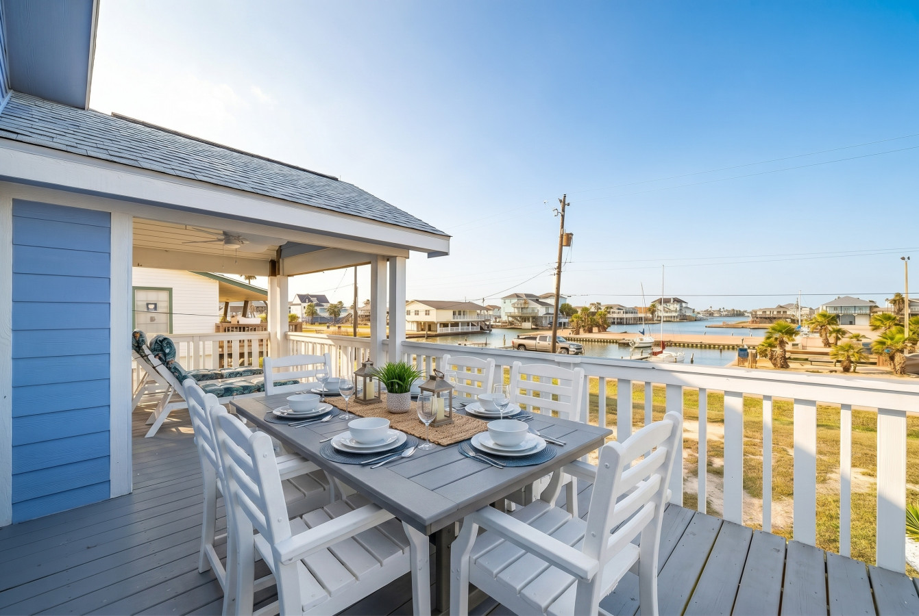 Outdoor dining area for families and friends