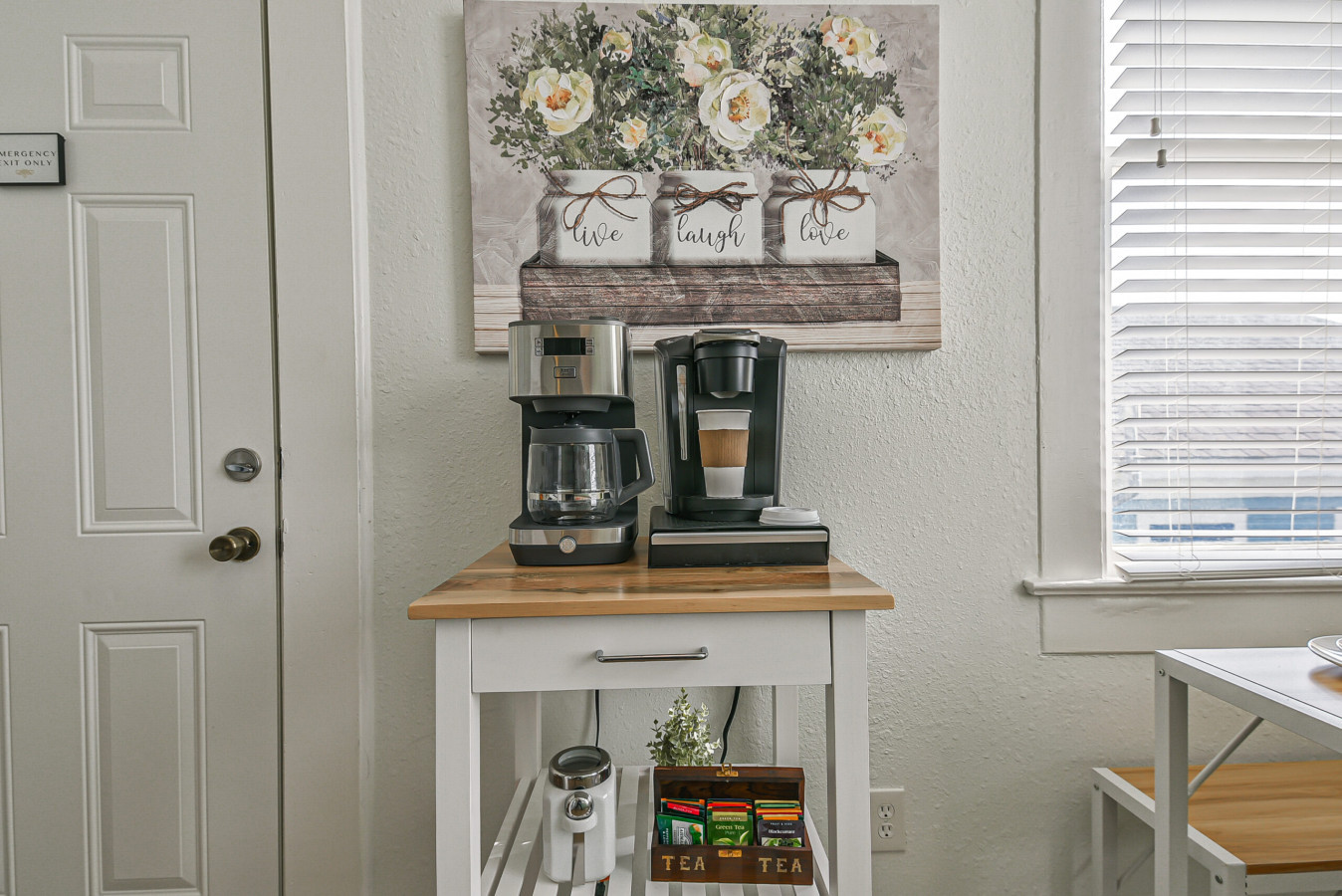 Pearl Suite - Fuel your day's adventures with delicious meals