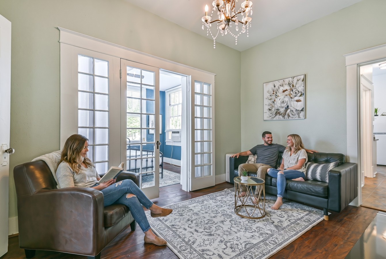 Ruby Suite - Picture yourself here planning tomorrow's adventures