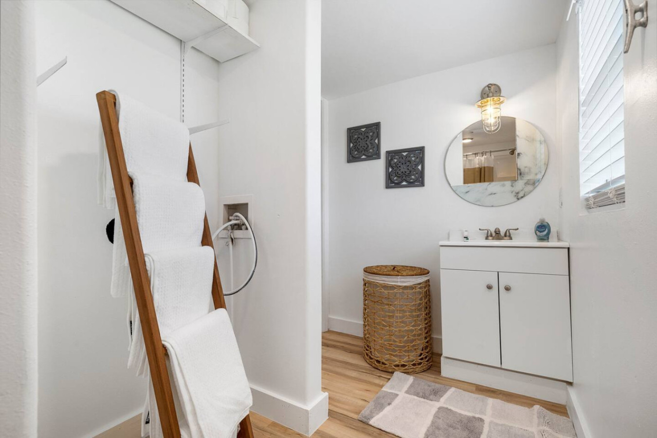 Another angle of the bathroom
