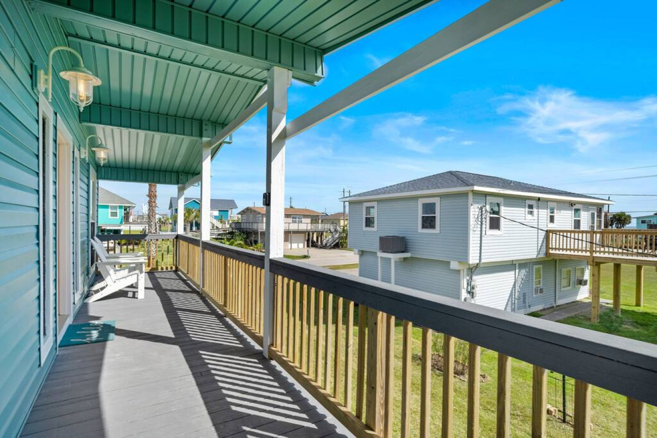 Book today and come relax on the charming porch