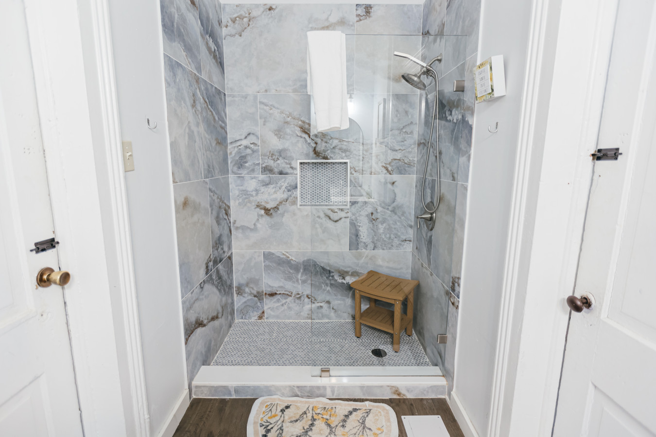 Another angle of the bathroom, showcasing the stunning and spacious shower