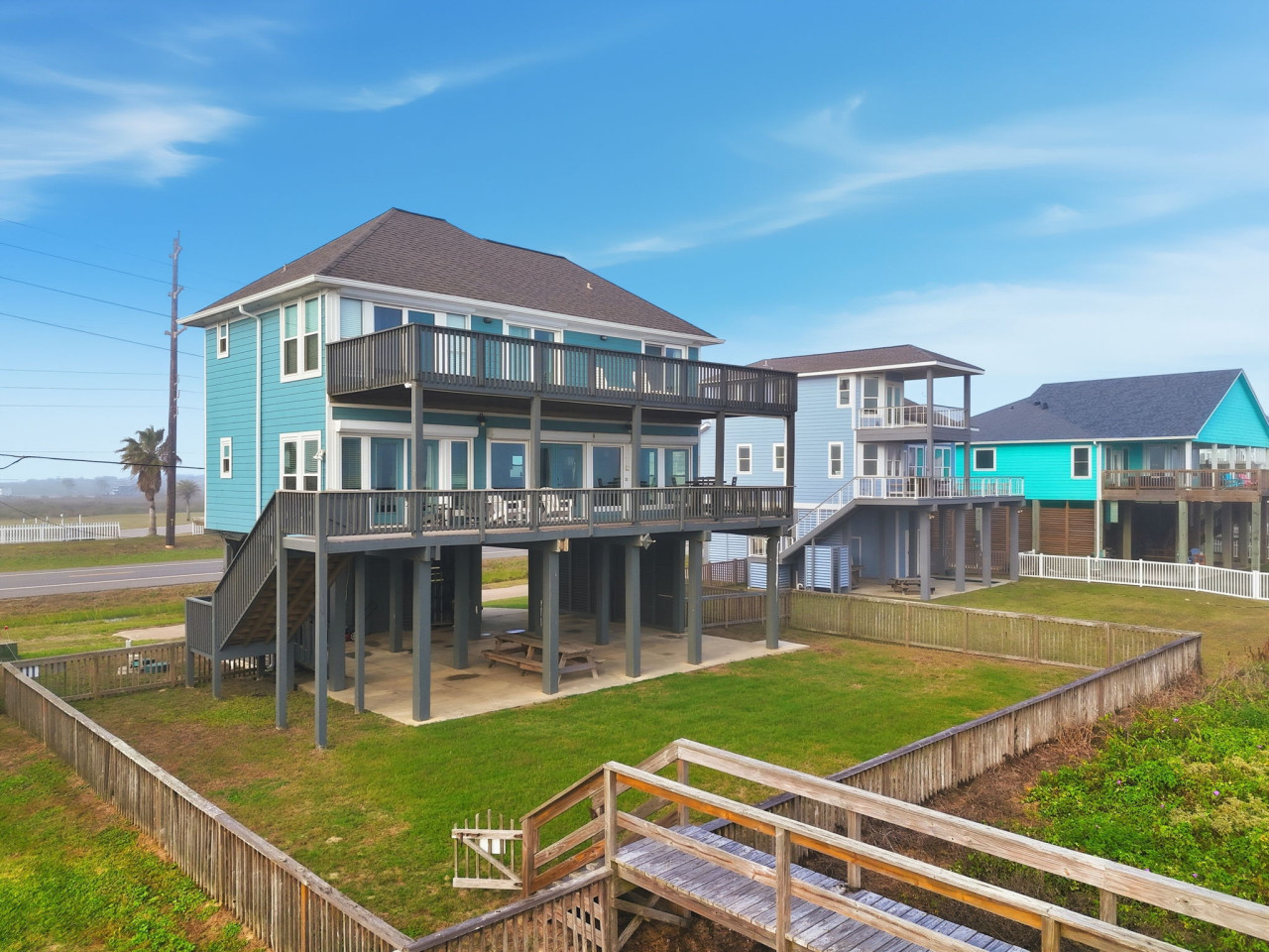 Your elevated beach retreat with room to relax and unwind