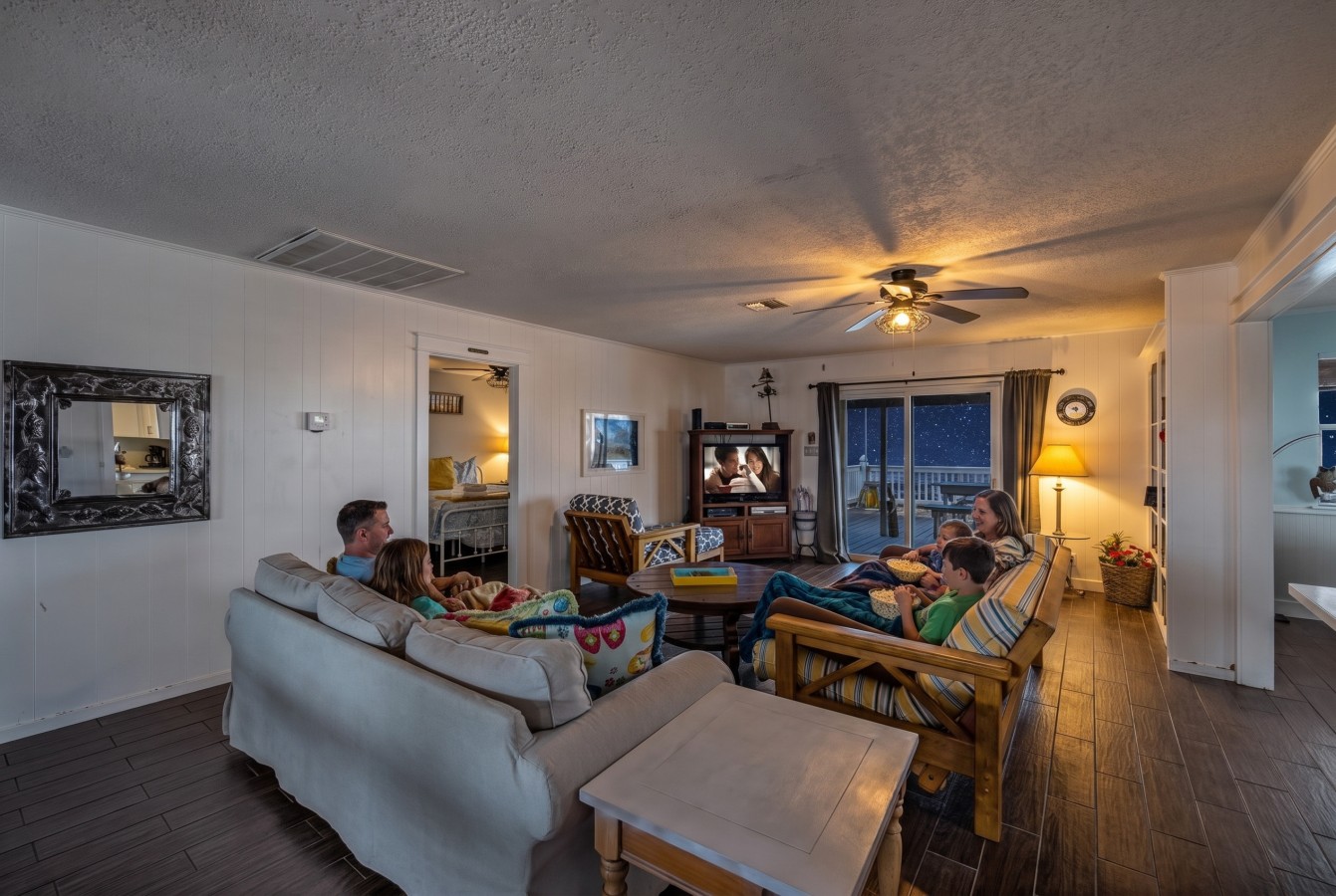 Space to relax and unwind in this cozy retreat