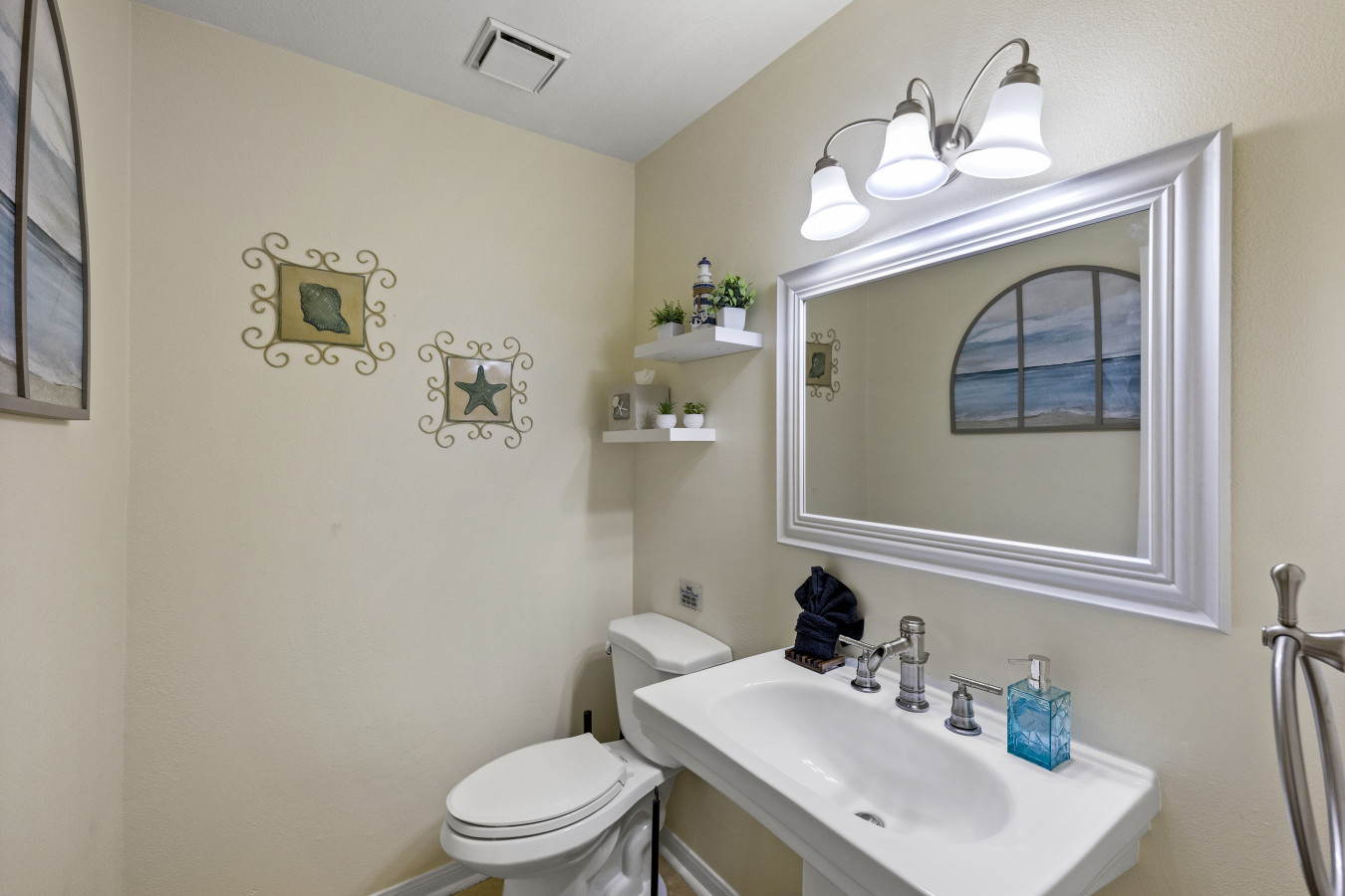 Bright bathroom with coastal touches