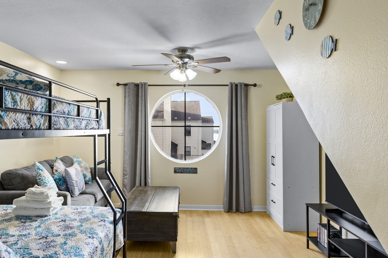 Bunk room perfect for kids, teens, or extra guests