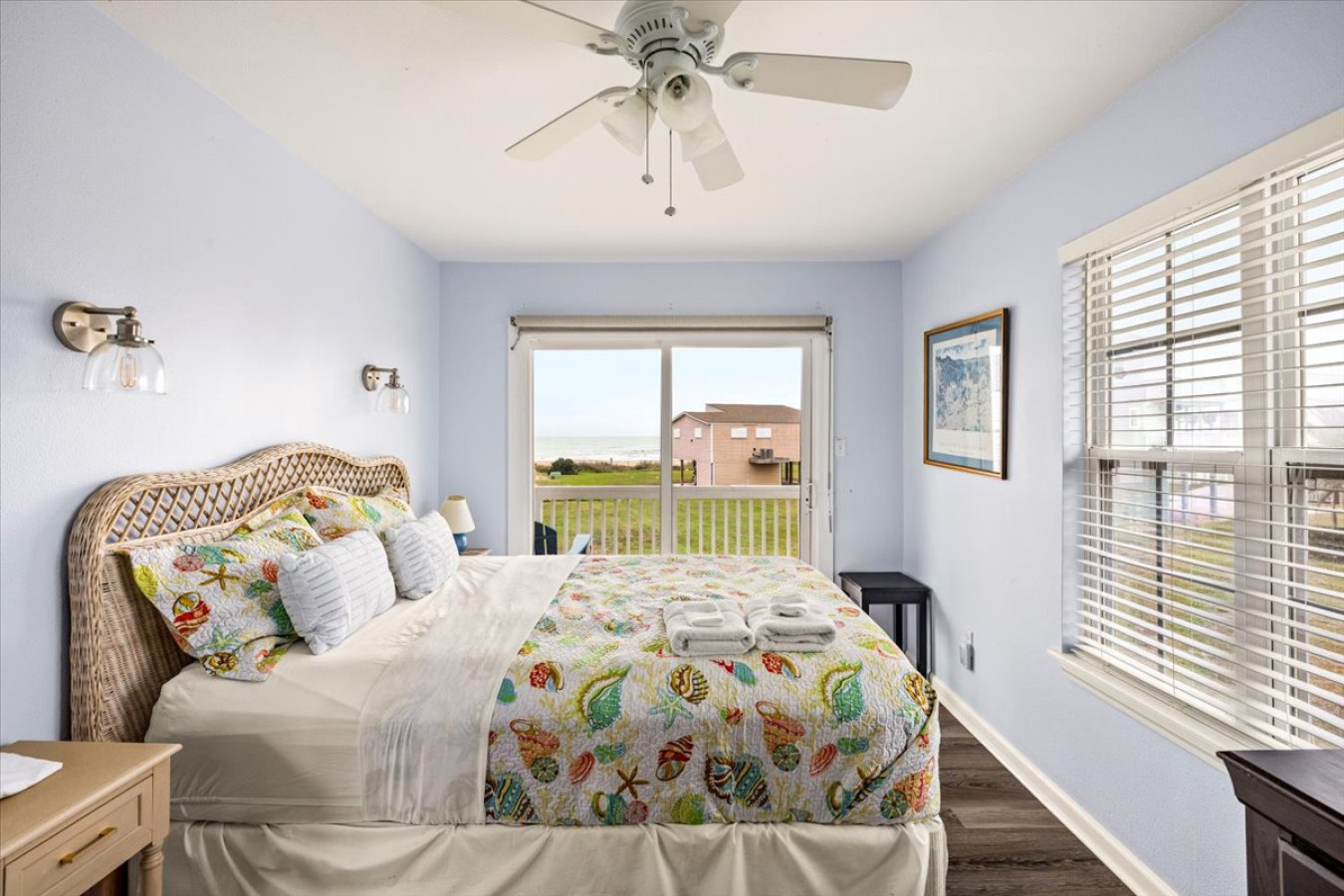 This bedroom has a queen bed