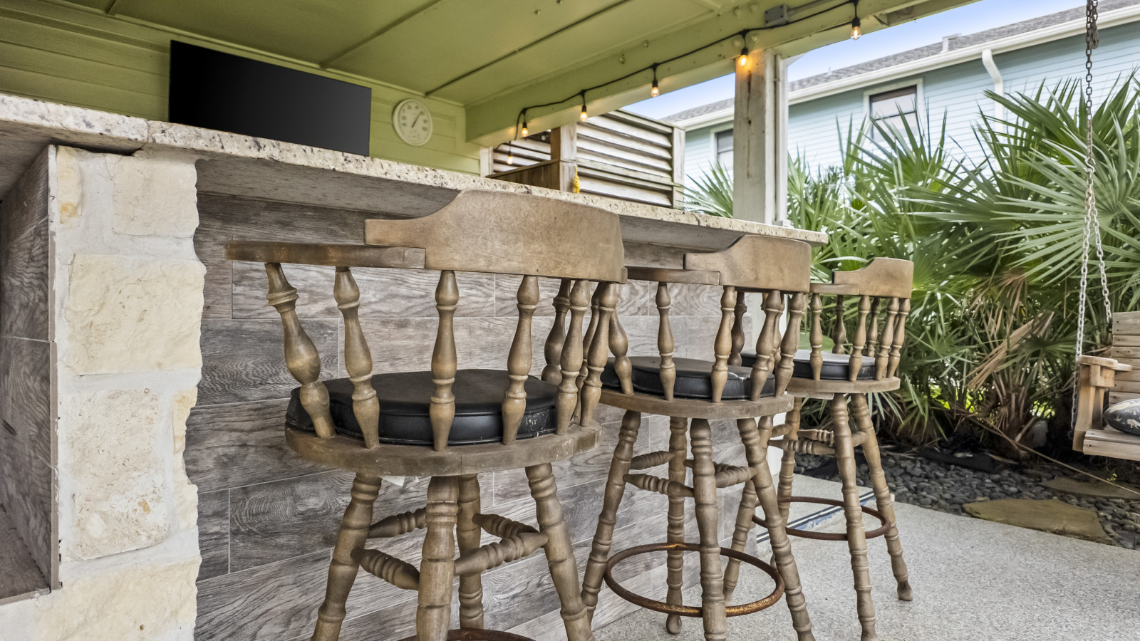 Pull up a seat and enjoy drinks at the outdoor bar