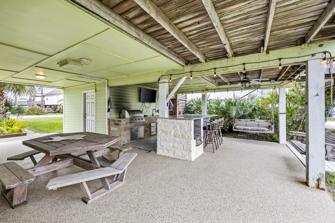 A laid-back outdoor bar perfect for casual evenings