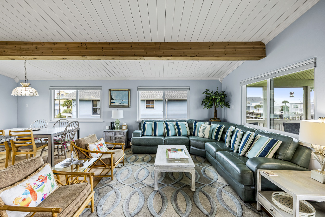 Stretch out and unwind in this comfortable, inviting space