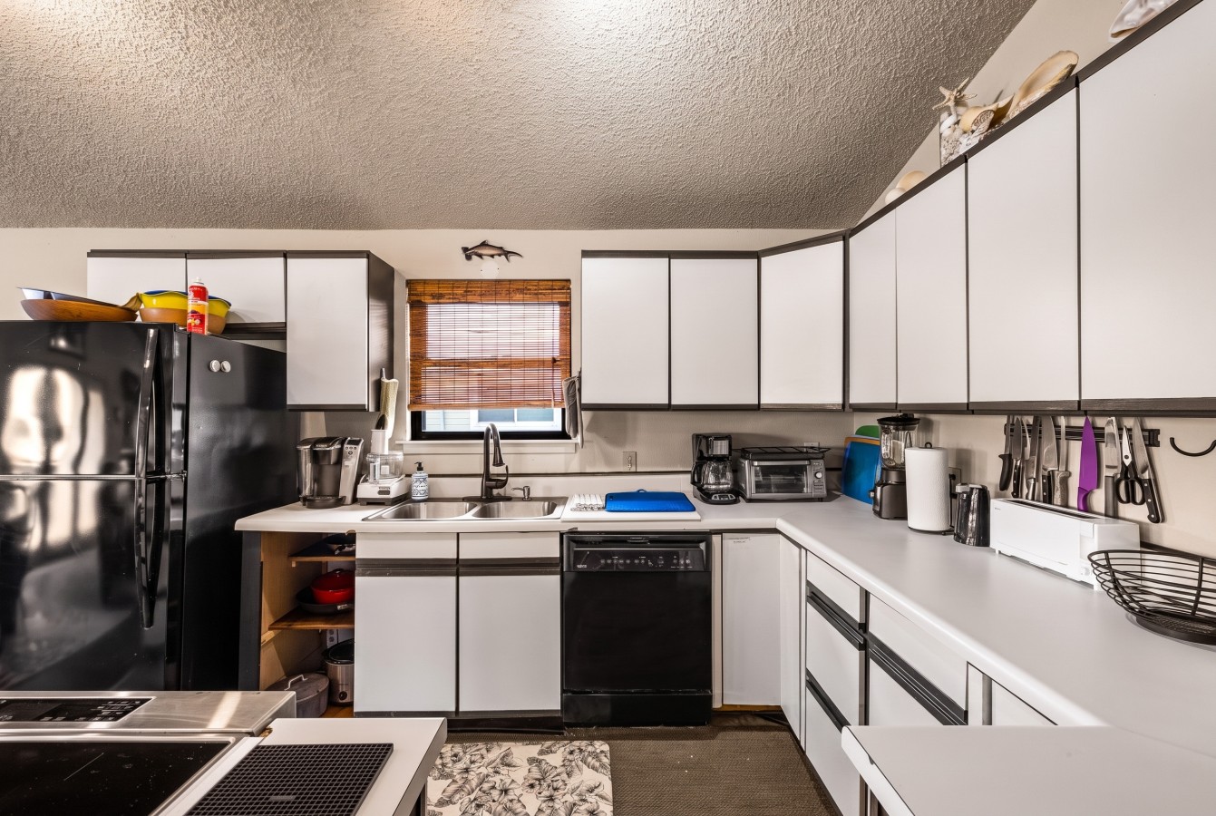 Everything you need for a home-cooked meal is right at your fingertips