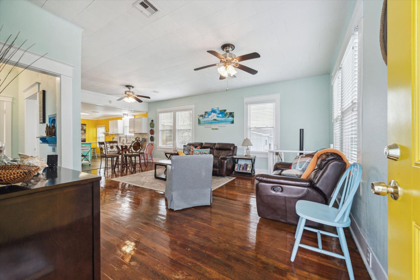 Space to relax and unwind in this cozy retreat