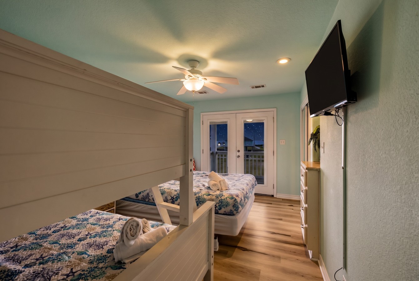 Plenty of sleeping space for kids and adults
