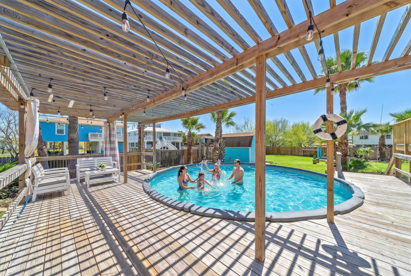 Compound complete with above ground pool!