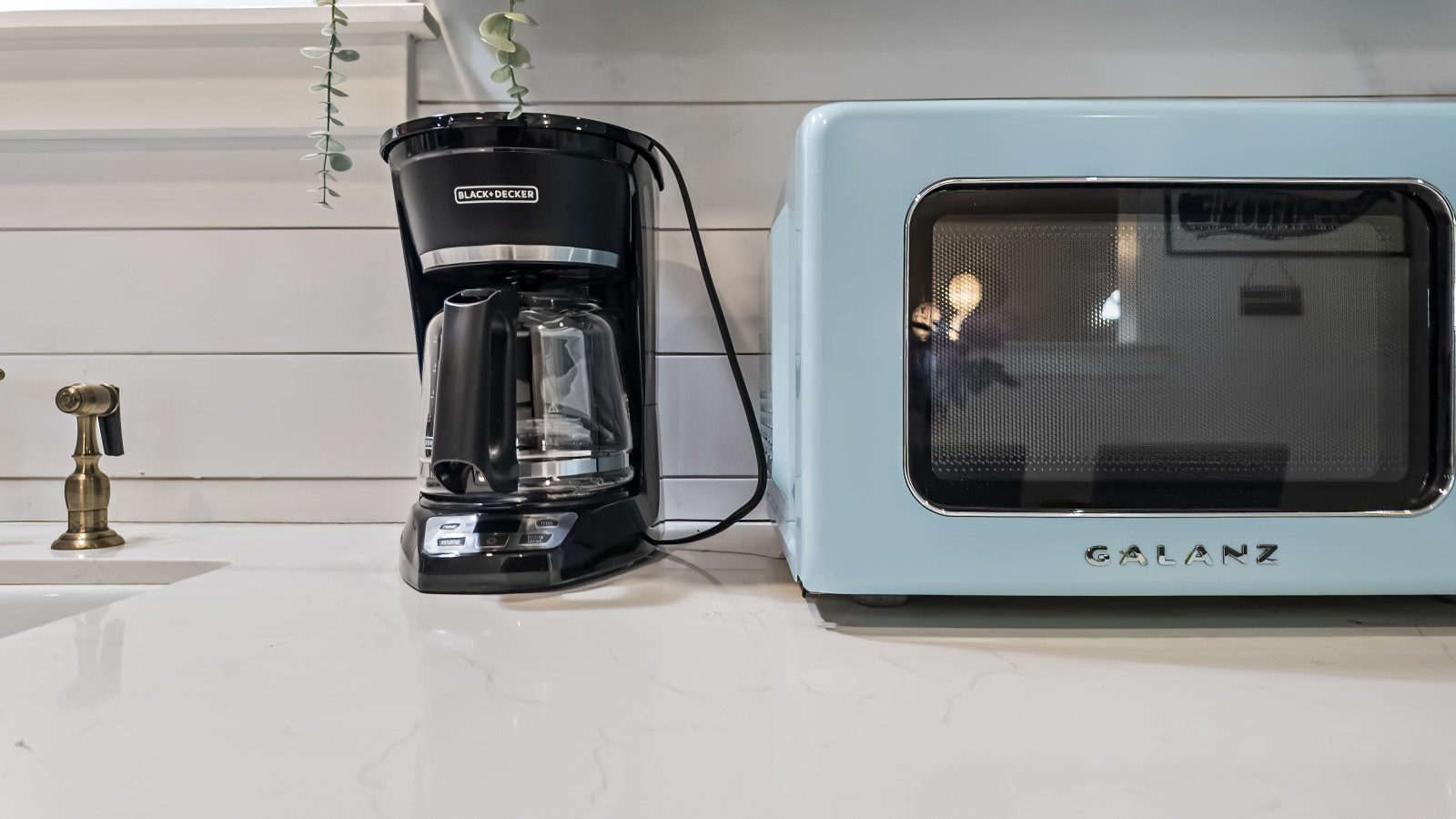 From coffee to quick meals, this space has you covered