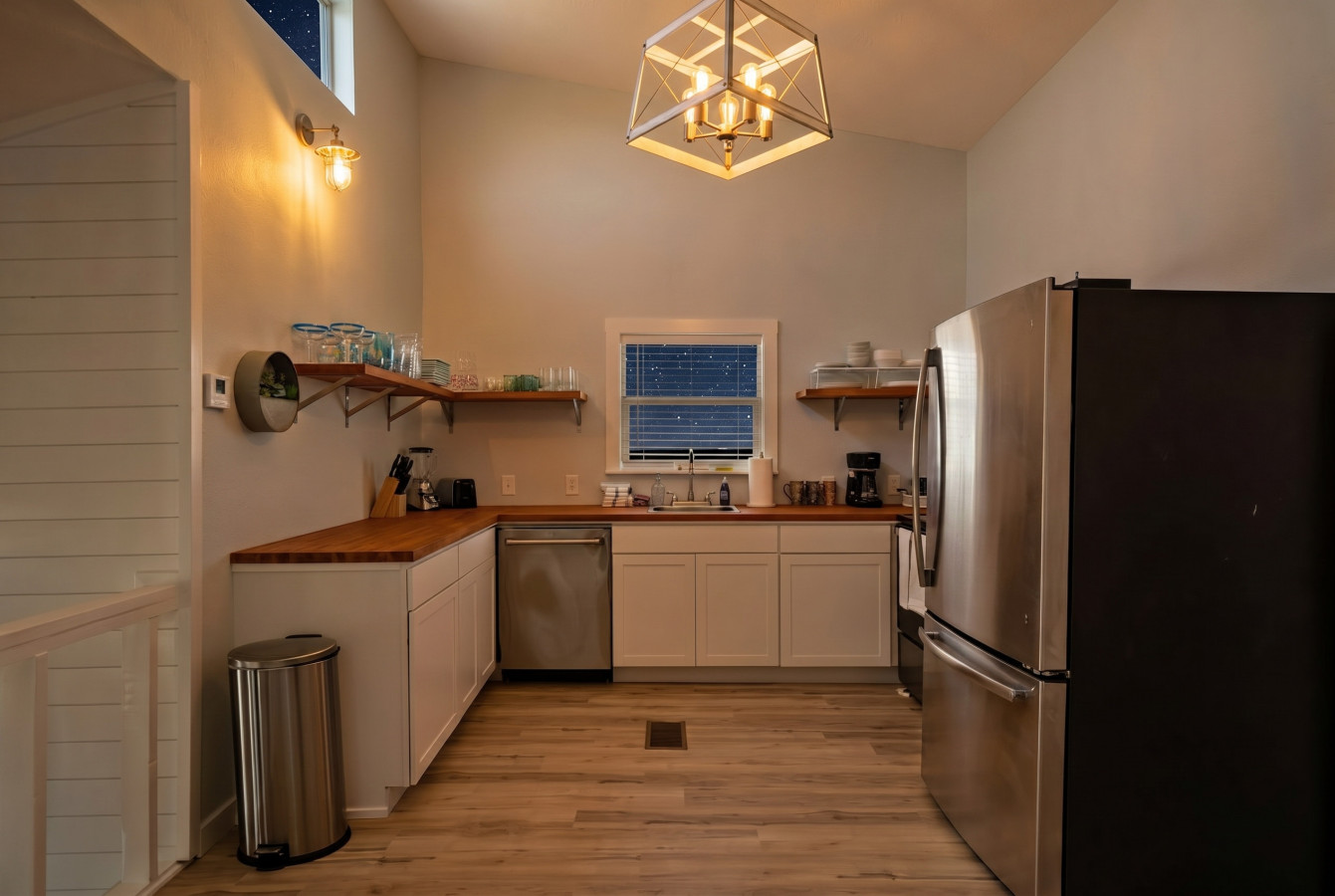A kitchen perfect for preparing meals for the family!