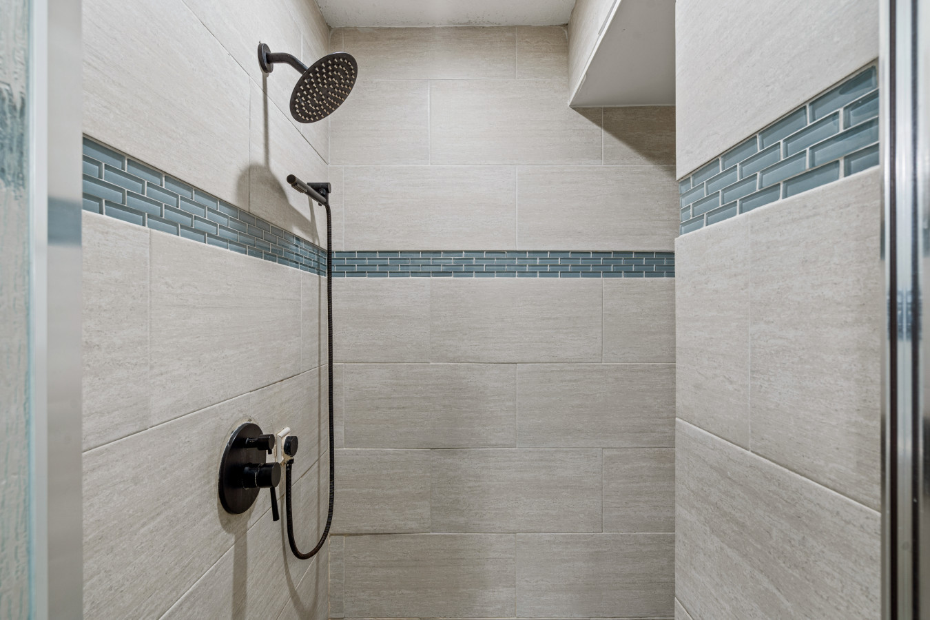 The interior of the shower