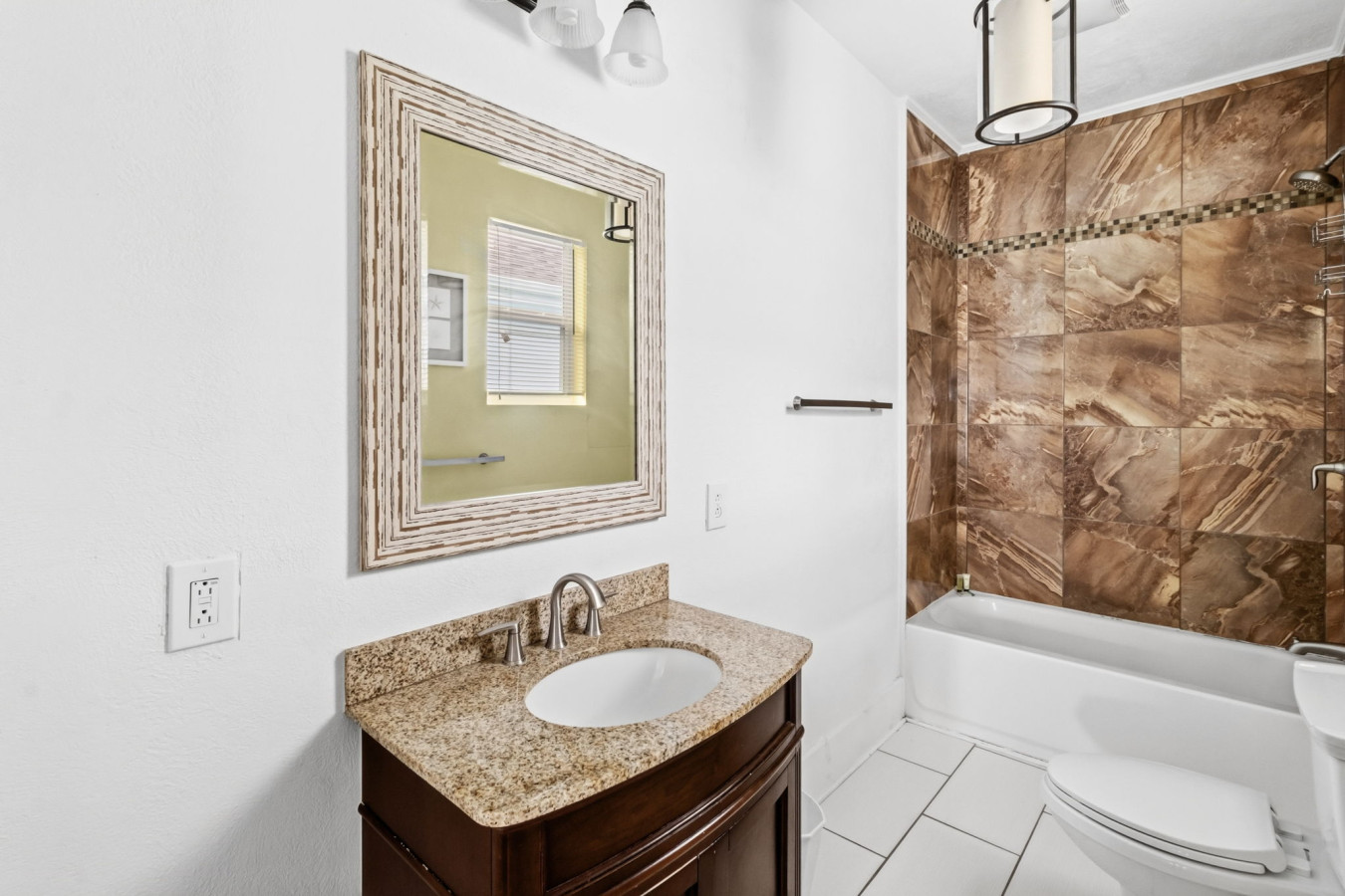 Another angle of the bathroom