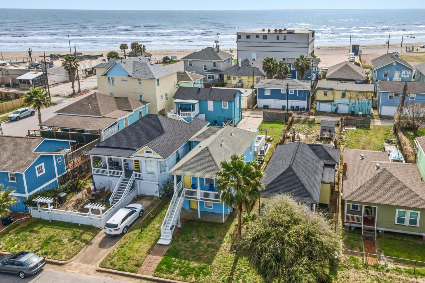 Nestled in a quiet neighborhood. Live like a local!