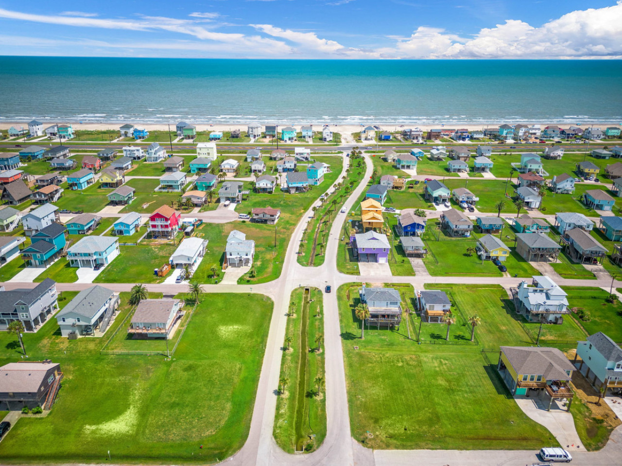 Access to the beach is easy and closeby