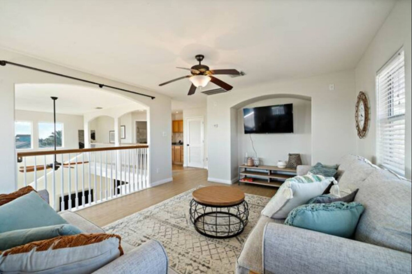 This is a secondary living room area to enjoy