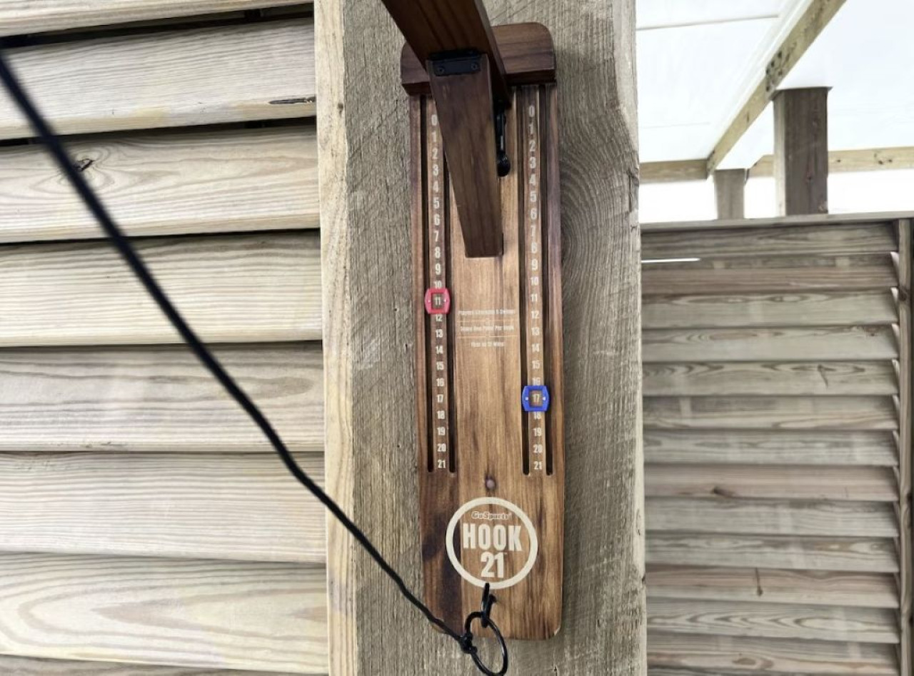 Challenge your friends & family to a game of Hook 21