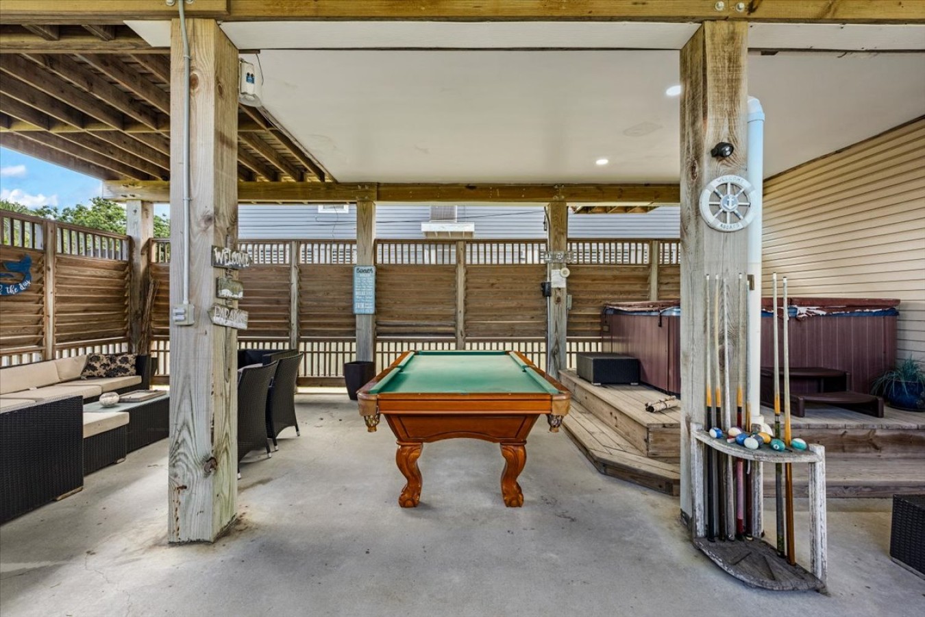 Another angle of the outdoor entertainment space