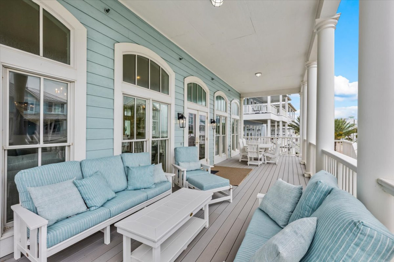 Relax & unwind with a gorgeous view