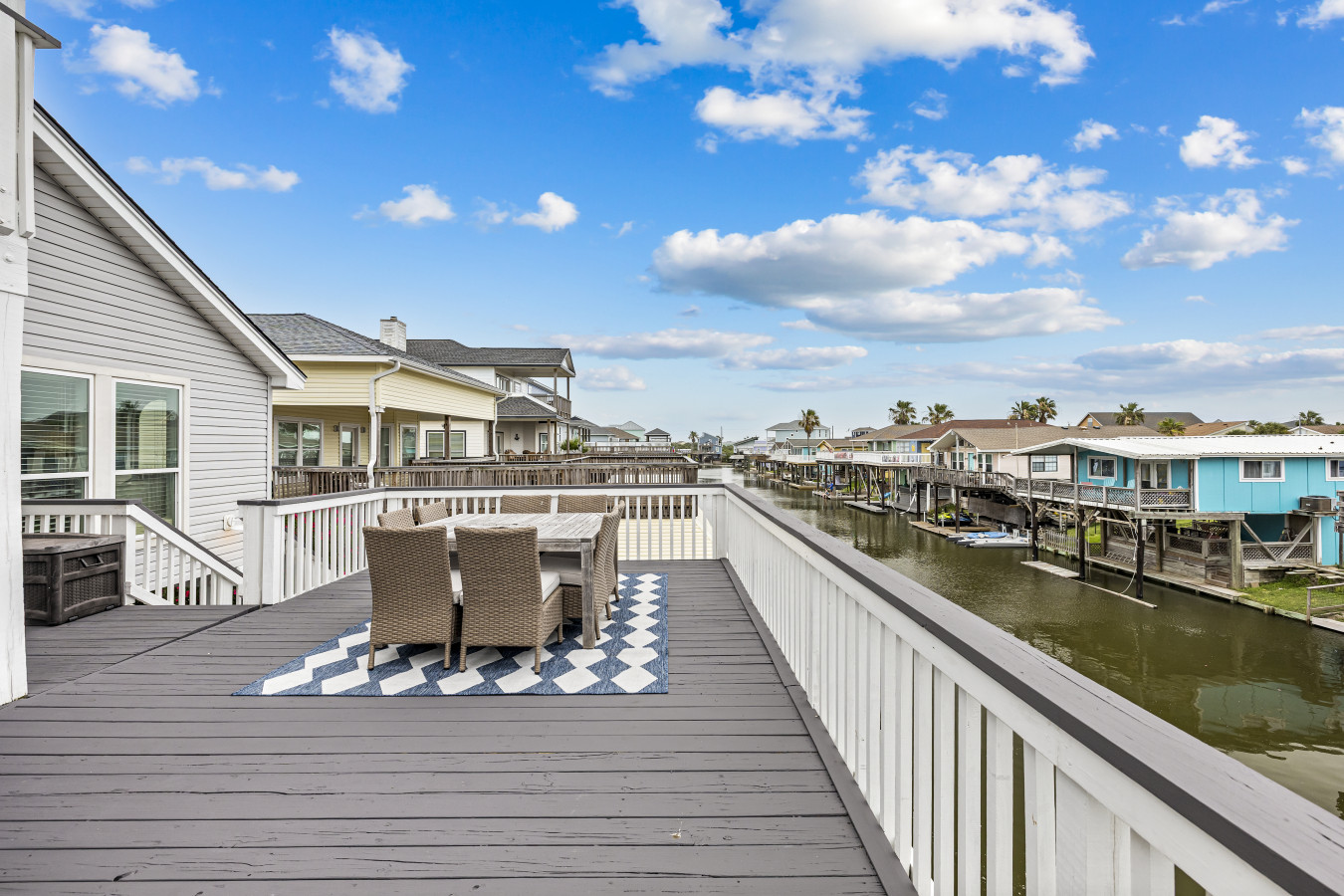 Another angle of the deck — more space to love