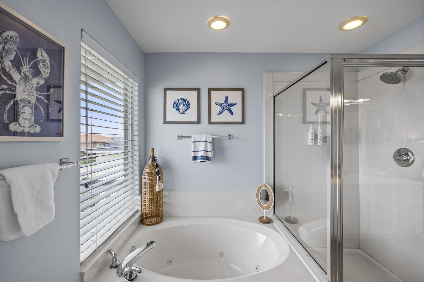Soak your cares away in this gorgeous jetted tub